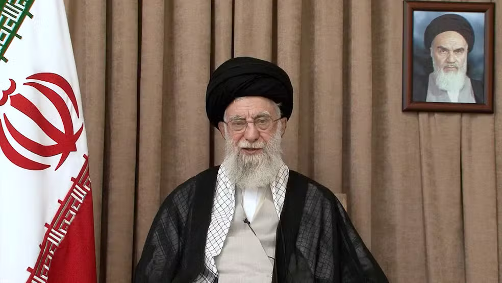 Khamenei reivindica vitória sobre Israel e EUA e nega grandes estragos por ataques de Trump a instalações nucleares